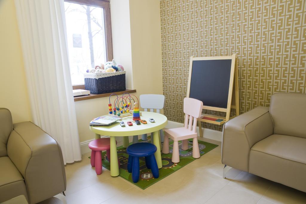 טארנאו Hotel Gal מראה חיצוני תמונה