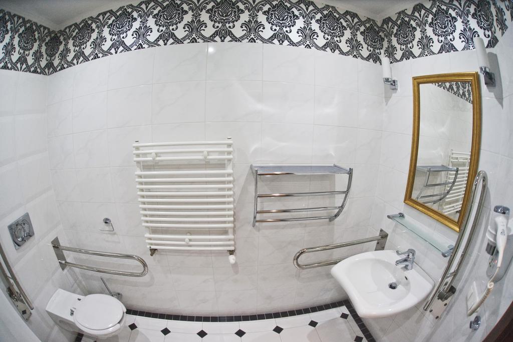 טארנאו Hotel Gal מראה חיצוני תמונה