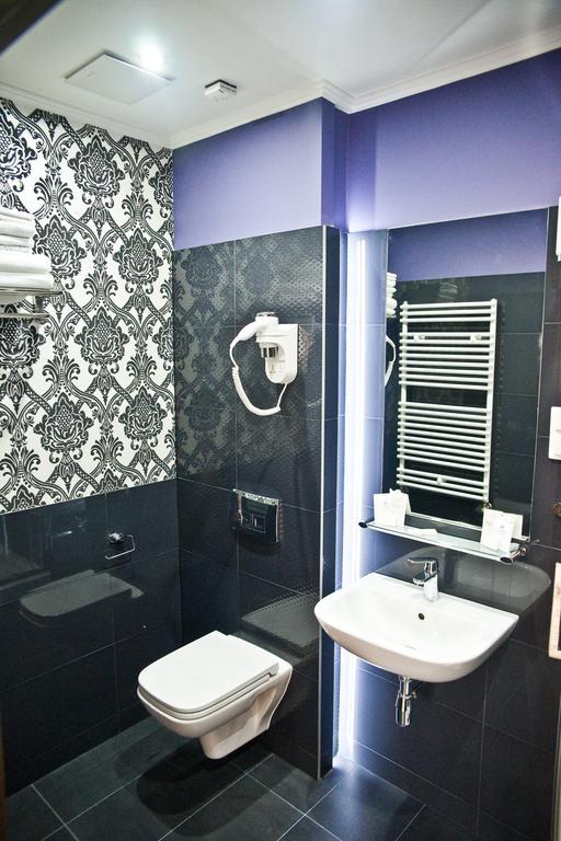 טארנאו Hotel Gal מראה חיצוני תמונה